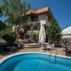 La Casa Gasthof Warna