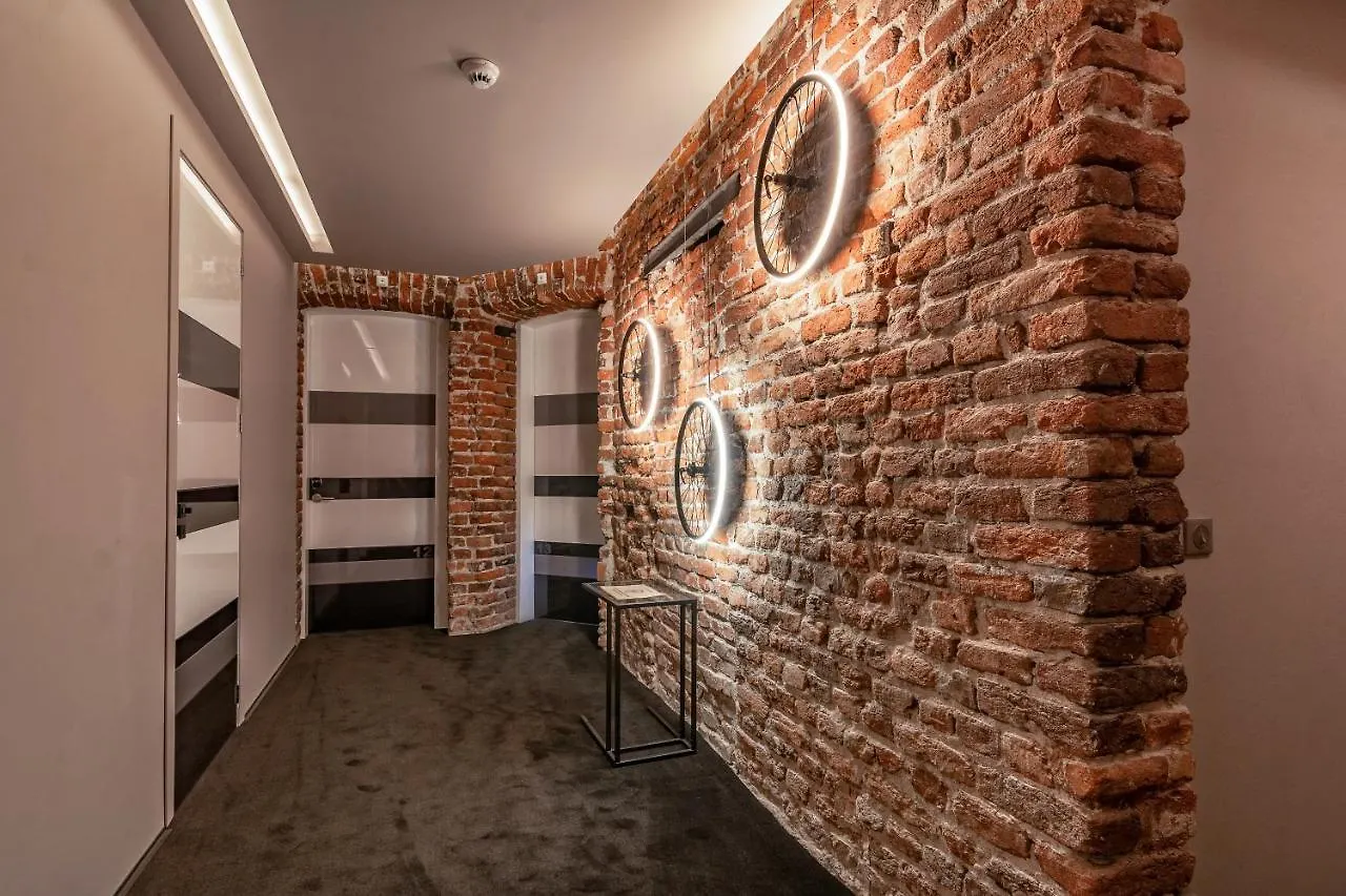 Design Hotel 36 Sofya 3*,