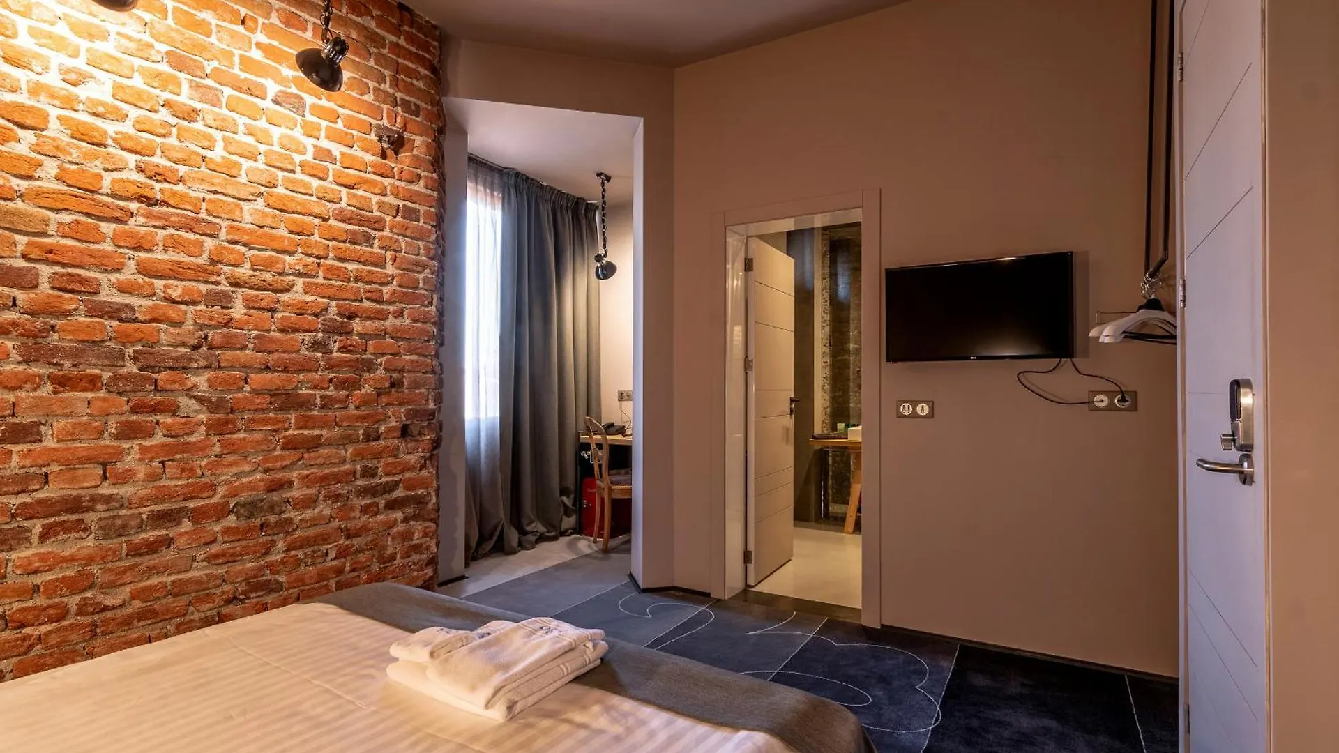 Design Hotel 36 Σόφια 3*,  Βουλγαρία